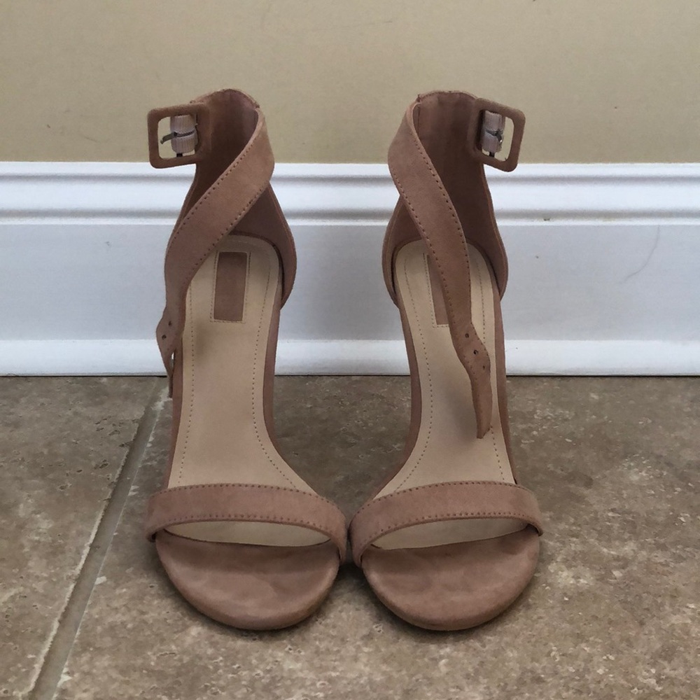 Forever 21 Nude Suede High Heels Size: 5.5